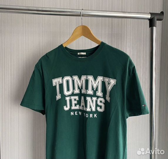 Футболка tommy jeans