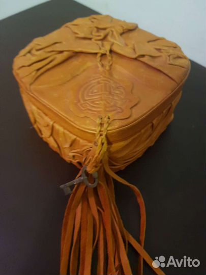 Шкатулка из натуральной кожи