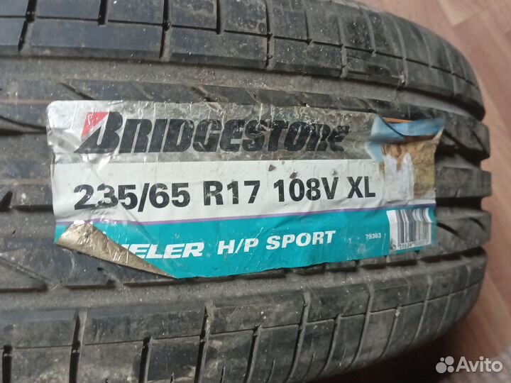 Bridgestone Dueler H/P Sport 235/65 R17 108V