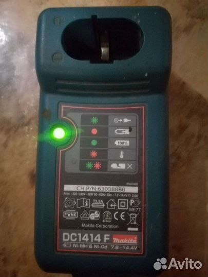 Зарядное устройство для шуруповерта Макита