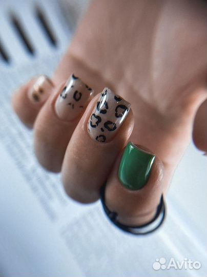 Маникюр в салоне