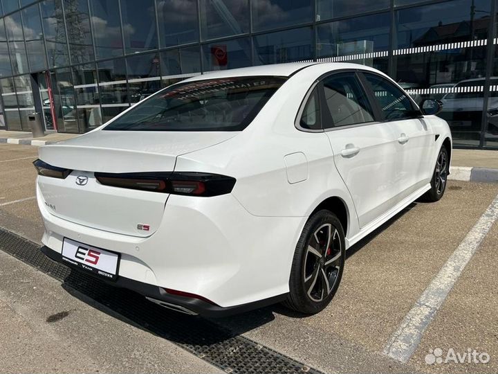 Kaiyi E5 1.5 CVT, 2023