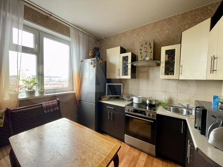 3-к. квартира, 76 м², 5/10 эт.