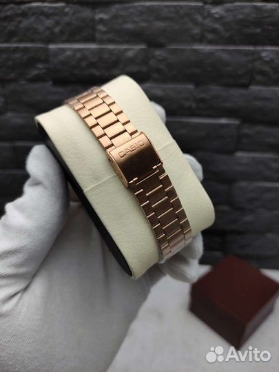 Часы Ретро стиль