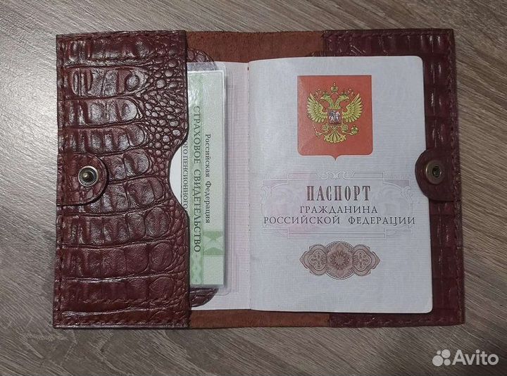 Обложка на паспорт из натуральной кожи ручной рабо