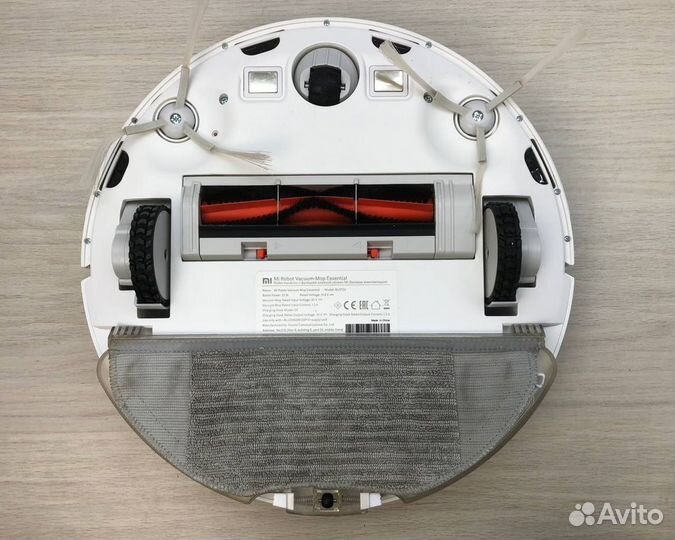 Робот-пылесос Xiaomi Mi Robot Vacuum-Mop Essential