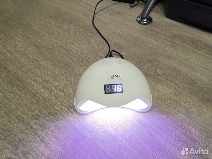 LED лампа для маникюра