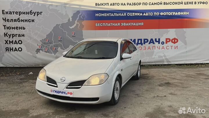 Обшивка потолка Nissan Primera (P12) 73910-AU011