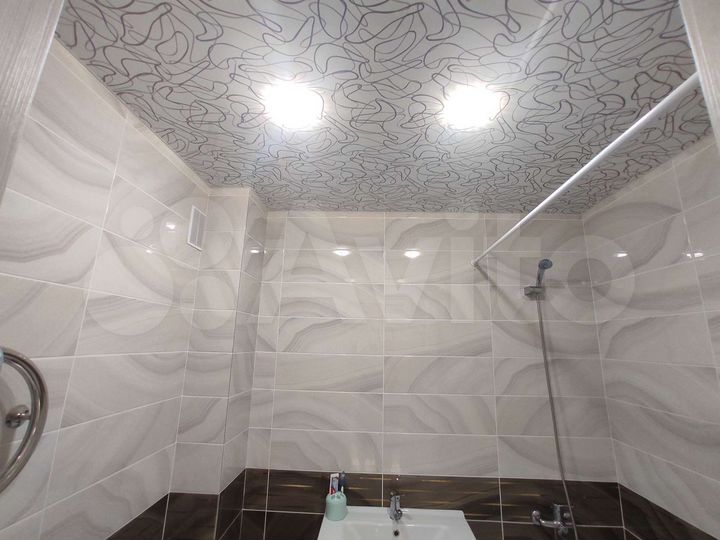 1-к. квартира, 56 м², 5/5 эт.