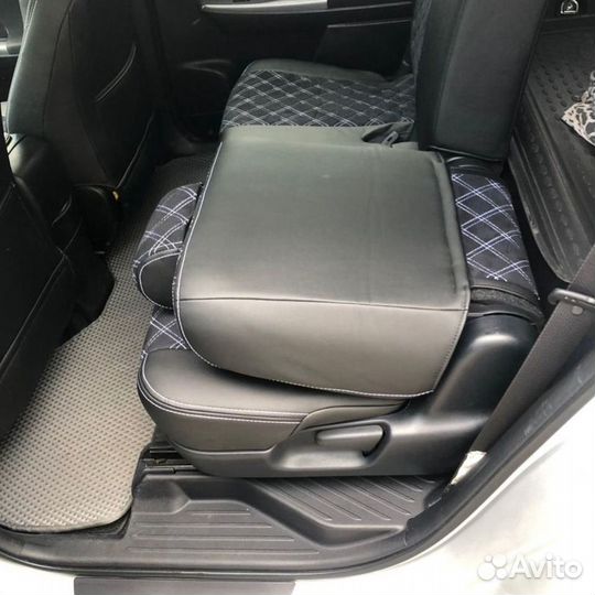 Чехлы Toyota Prius Alpha