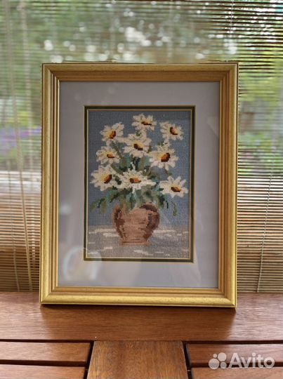 Картина панно вышивка крестом в багетной раме