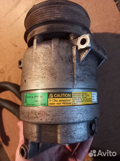 Компрессор кондиционера и кронштейн крепления