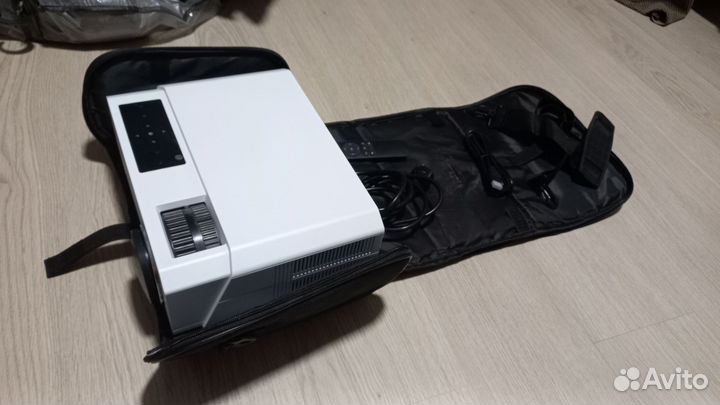 Проектор Everycom HQ9A WiFi