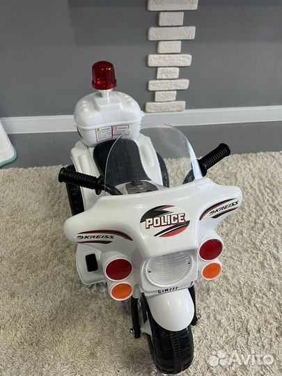 Детский электромобиль