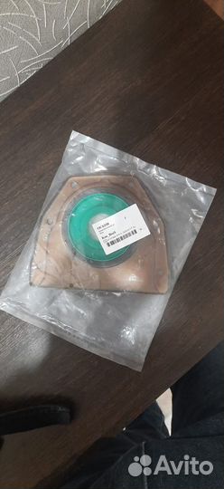 Продам сальник
