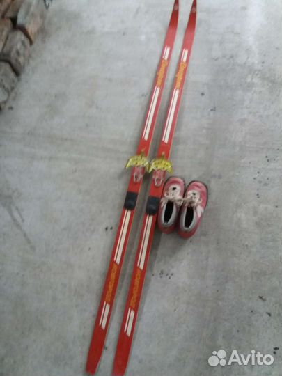 Беговые лыжи