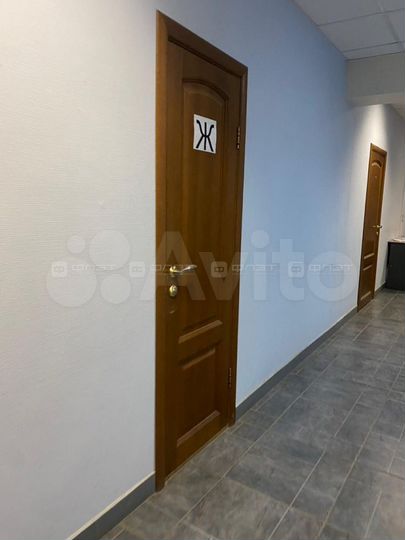 Продам помещение свободного назначения, 300 м²