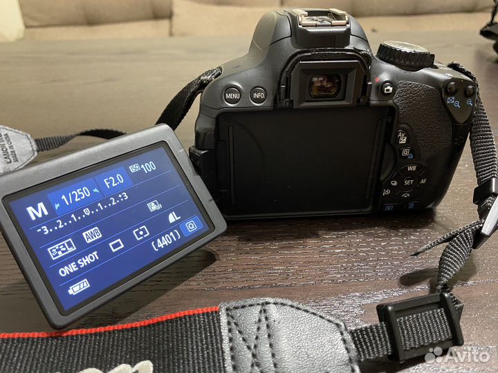 Фотоаппарат Canon EOS 650D