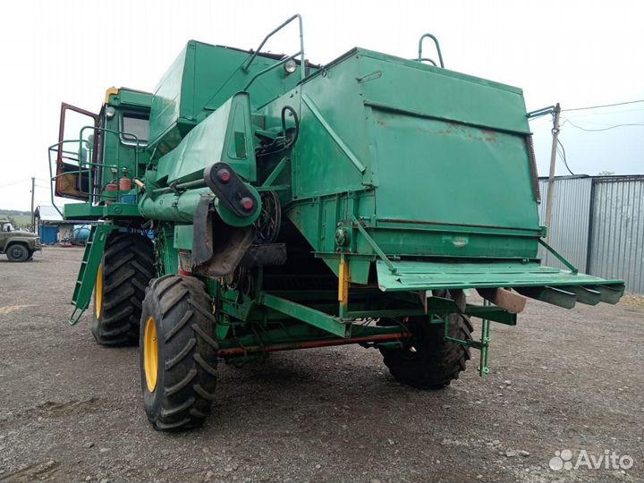 Комбайн Ростсельмаш Дон 1500Б, 1990