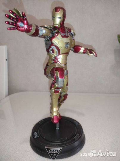 Коллекционная фигура marvel Iron Man (mark 42) от