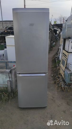 Холодильник Hotpoint Ariston Nofrost