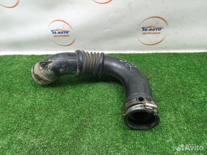 Патрубок воздушного фильтра Dodge Caliber 1.8 EBA