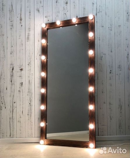 Зеркало с подсветкой в полный рост