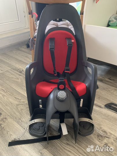 Hamax Caress C3 (с креплением на багажник)