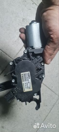 Моторчик стеклоочистителя заднего Mazda 3bk