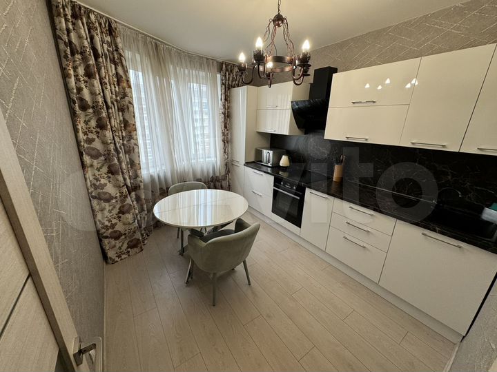 1-к. квартира, 37,7 м², 10/15 эт.