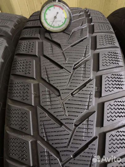 Vredestein Wintrac Xtreme S 215/70 R16