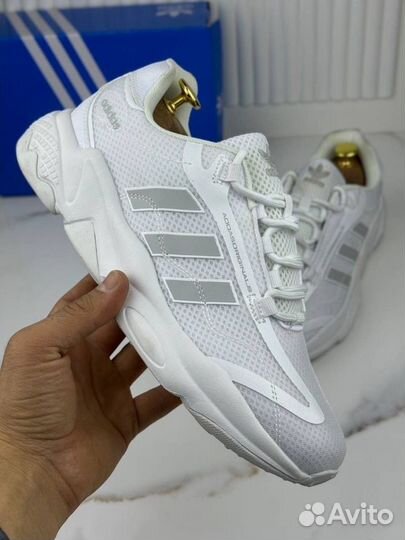 Кроссовки adidas