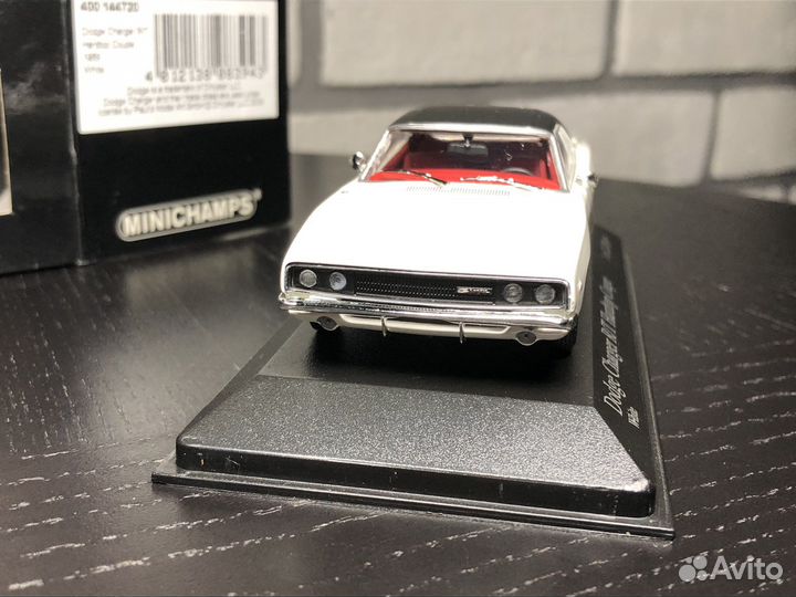 Dodge Charger Hardtop Coupe 1968 1:43 minichamps
