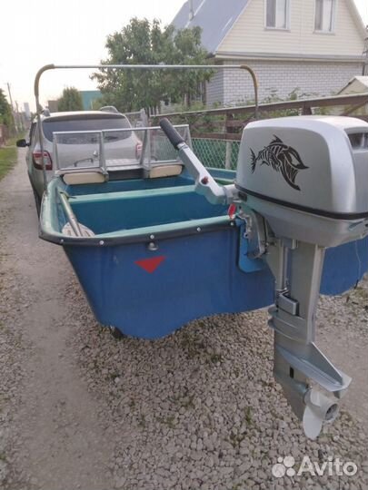 Лодка стеклопластиковая