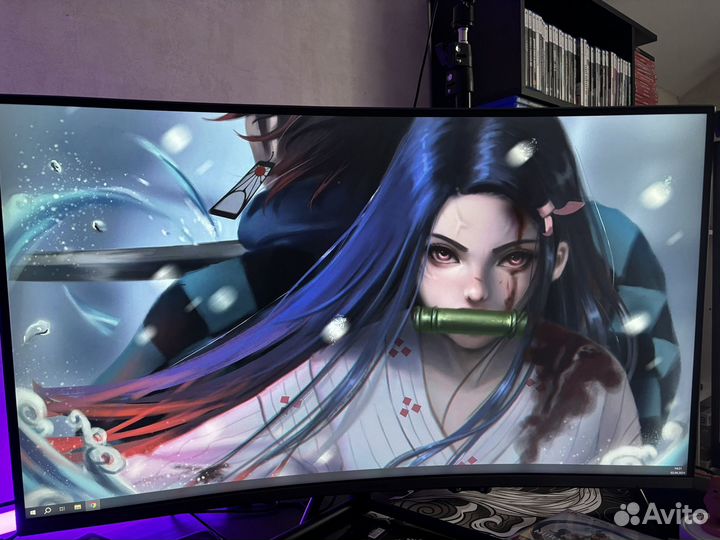 Игровой Монитор samsung u32 изогнутый