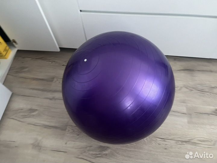Мячик для фитнеса