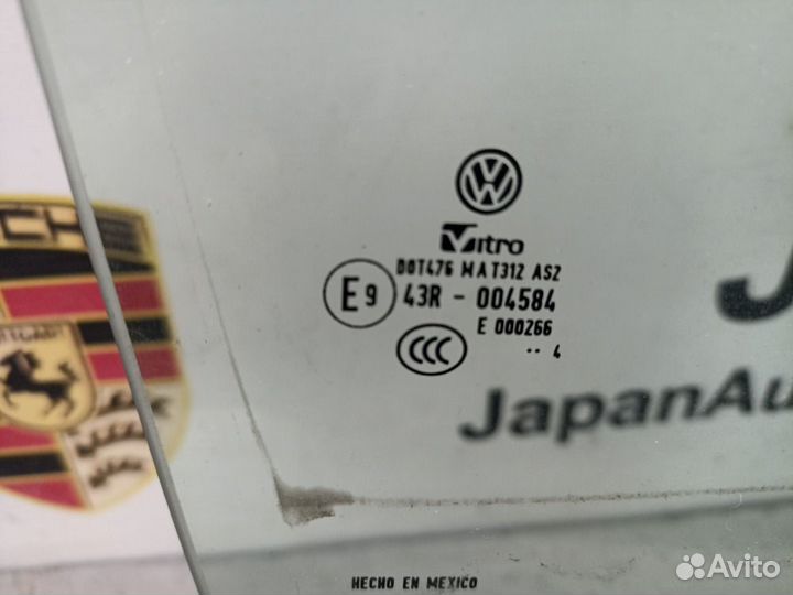 Стекло двери заднее правое Volkswagen Jetta JE