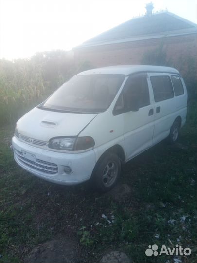 Кузов на Мицубиси Делика