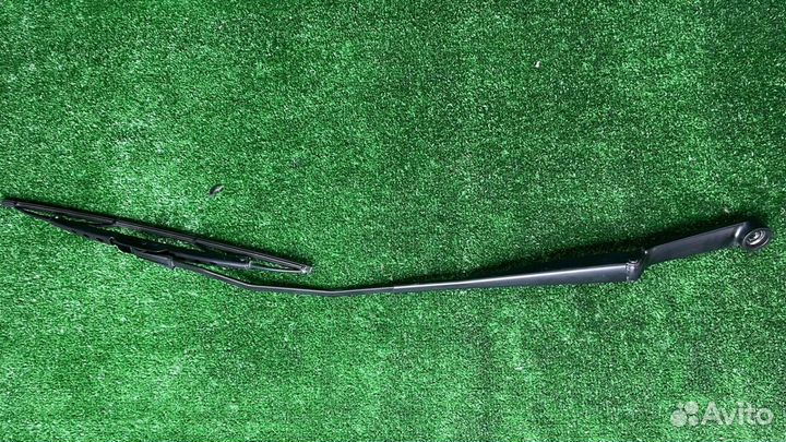 Поводок стеклоочистителя LADA Granta рест. 2023