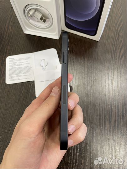 iPhone 12, 256 ГБ
