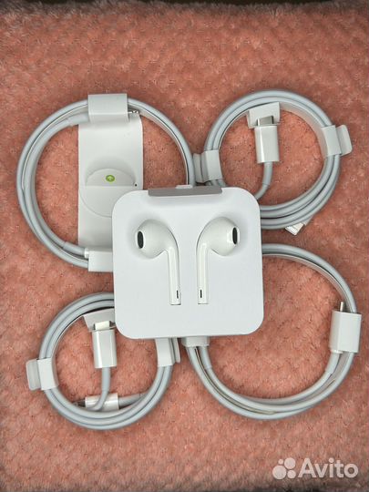 Кабель Lightning Apple USB-C EarPods Lightning