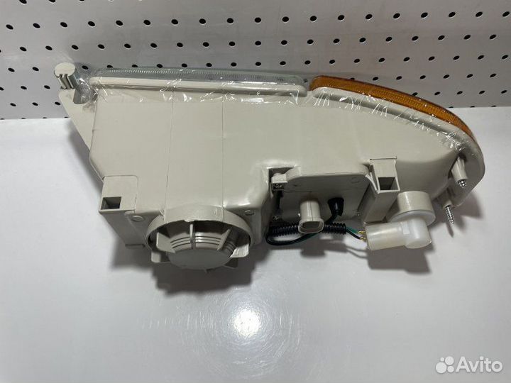 Фара противотуманная левая Man Tga/Tgl/Tgm