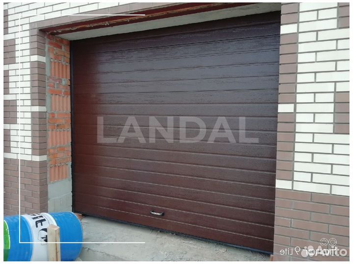 Секционные ворота