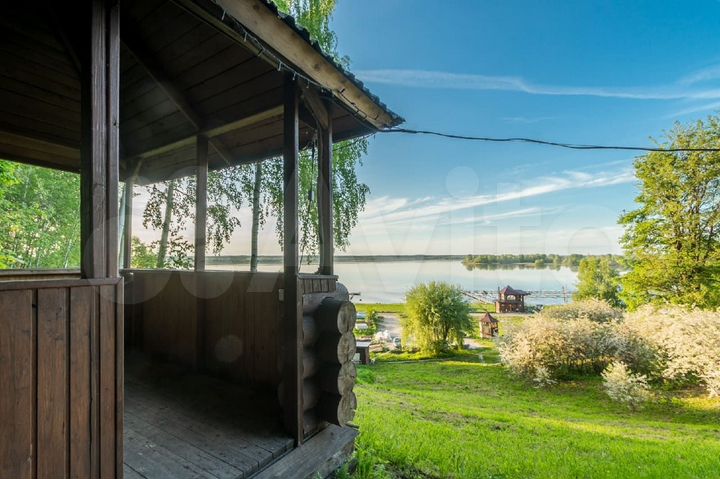 Дом 50 м² на участке 2 га