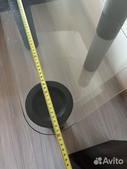 Стеклянная тумба под технику