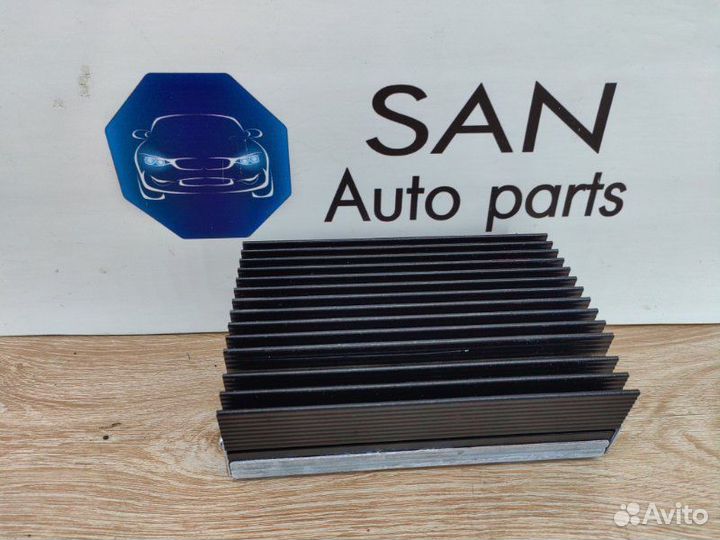 Усилитель звука Bmw X5 E70 N52B30 2008