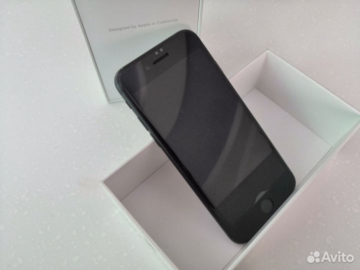 iPhone 7, 256 ГБ
