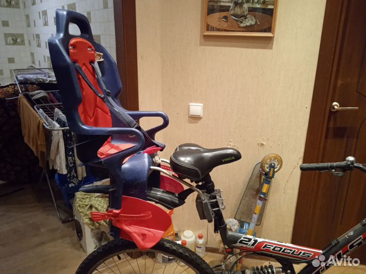 Велокресло детское на раму с замком