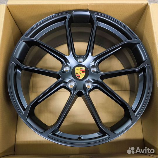 Кованые диски на Porsche Cayenne 957/958 R21