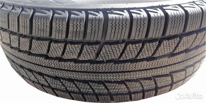 Triangle TR777 215/55 R16 97V